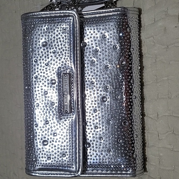 NWT Madden Girl Silver Rhinestone Chain Wristlet/ Crossbody Purse Prom Party - Picture 7 of 8